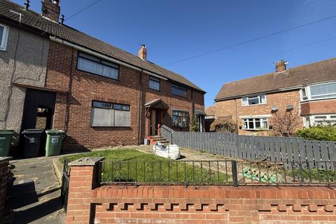 3 bed property, in Clifford Close, £55,000