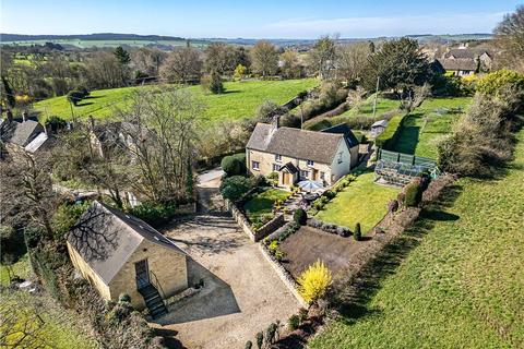 4 bed property, in Taston, £1,295,000