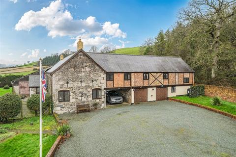 5 bed property, in Llanyblodwel, £695,950
