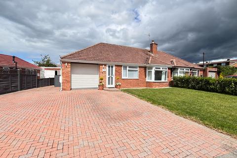 3 bed property, in Oxstalls Drive, £339,950