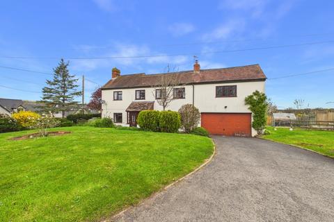 4 bed property, in Folly Road, £440,000