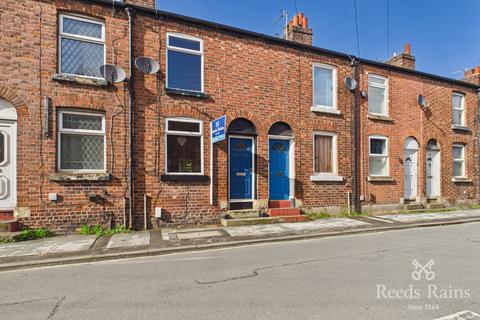 2 bed property, in Coare Street, £175,000