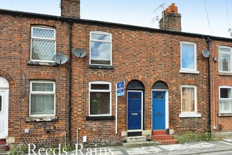 2 bed property, in Coare Street, £175,000