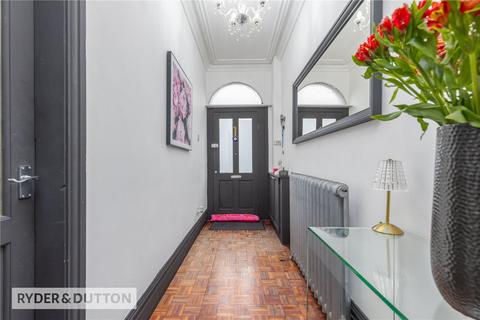 2 bed property, in Ashton Road East, £240,000