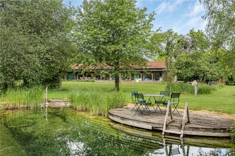 4 bed property, in Weston-On-The-Green, £1,650,000