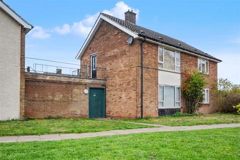 2 bed property, in Maryland Court, £124,995