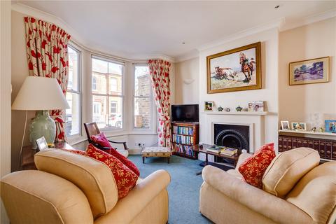 2 bed property, in Disbrowe Road, £800,000