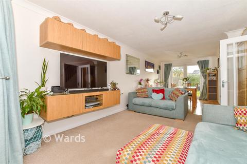 4 bed property, in Dimmock Close, £485,000
