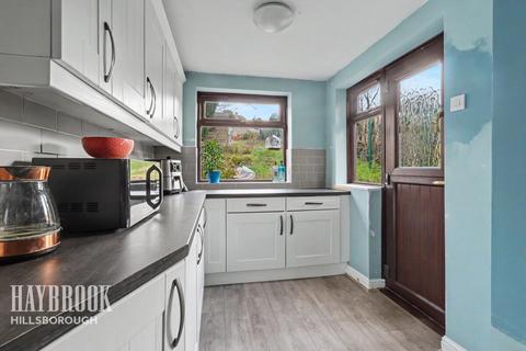 3 bed property, in Oldfield Road, £325,000