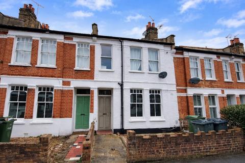 1 bed property, in 58 Kingswood Road, £100,000