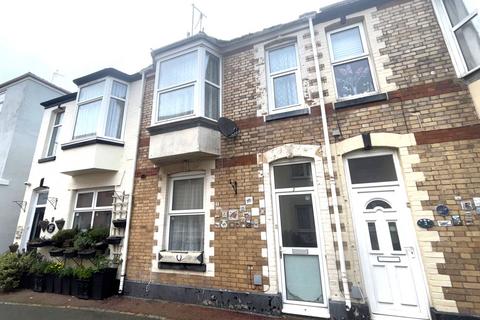 3 bed property, in Bath Terrace, £235,000