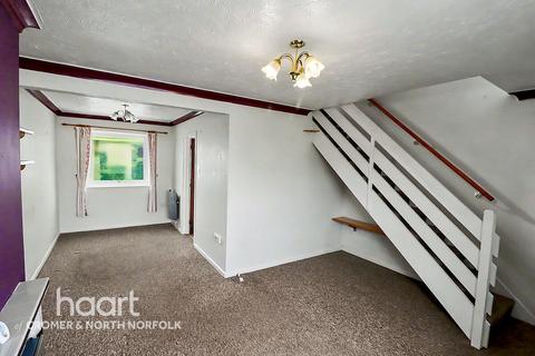 4 bed property, in Cromer NR27, £280,000
