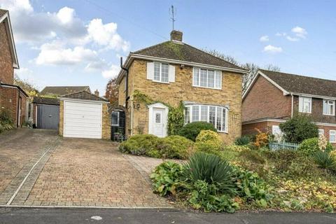 3 bed property, in Highridge, £575,000