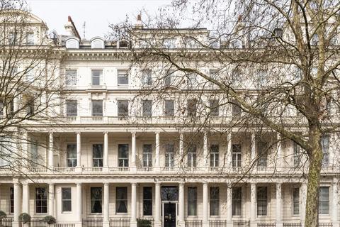 4 bed property, in Lancaster Gate, £1,650,000
