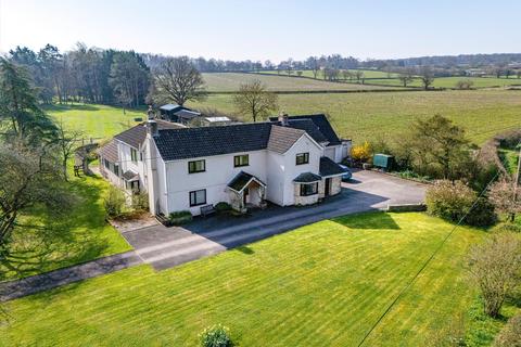6 bed property, in Foghamshire Lane, £1,250,000