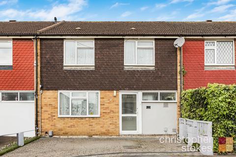 3 bed property, in Green Close, £400,000