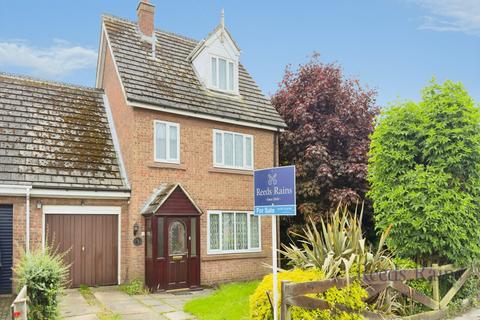5 bed property, in Finkle Street, £275,000