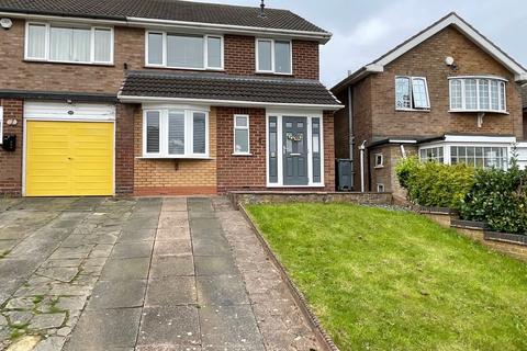 3 bed property, in Wideacre Drive, £270,000