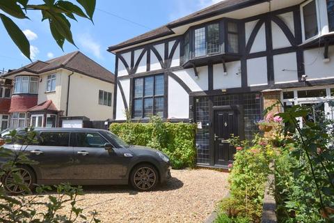 3 bed property, in Imperial Drive, £699,950