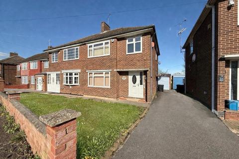 3 bed property, in Rossfold Road, £325,000