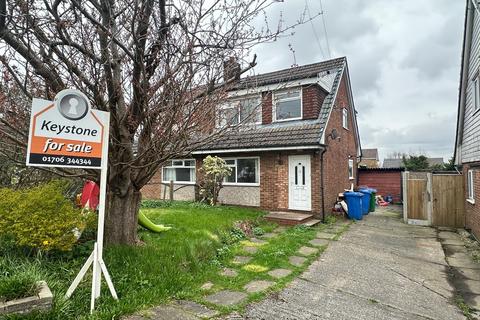 3 bed property, in Shelfield Lane, £230,000