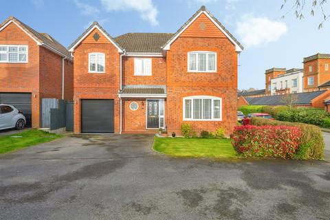 4 bed property, in Merlin Way, £465,000