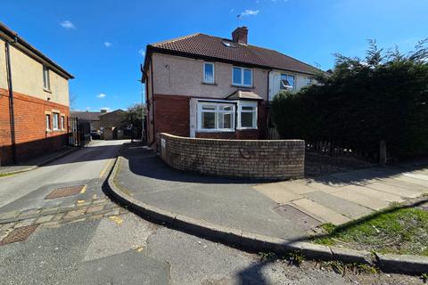 4 bed property, in Chellow Grange Road BD9, £249,950