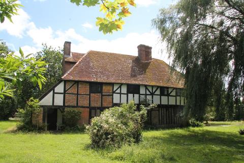 6 bed property, in Sandy Lane, £1,540,000