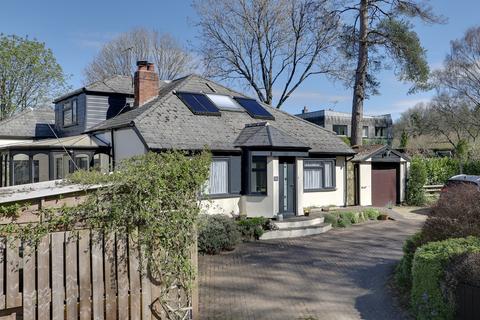 4 bed property, in Excellent Income From Solar, £580,000
