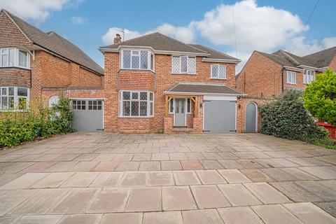 4 bed property, in Naseby Road, £660,000