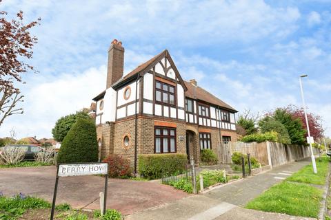 4 bed property, in Manor Way, £980,000