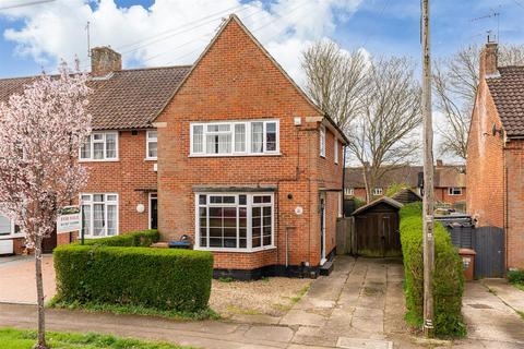 3 bed property, in Newfields, £525,000