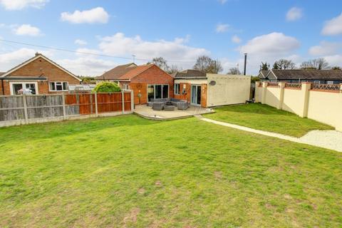 3 bed property, in Villa Road, £500,000