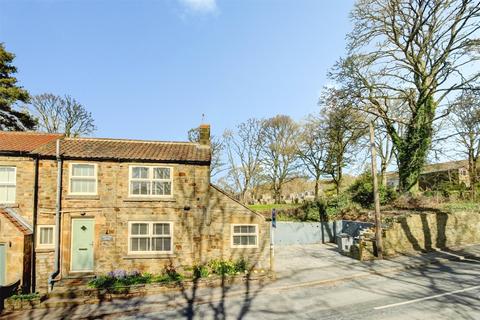 1 bed property, in Peth Bank, £180,000