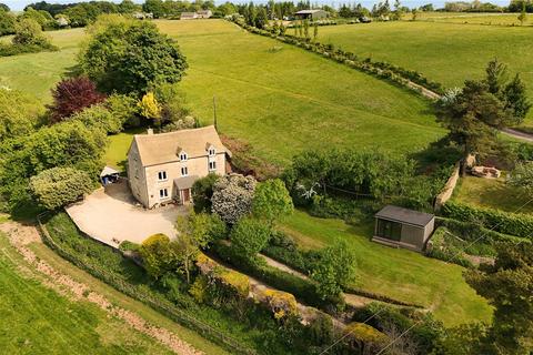 5 bed property, in Tetbury Lane, £1,100,000