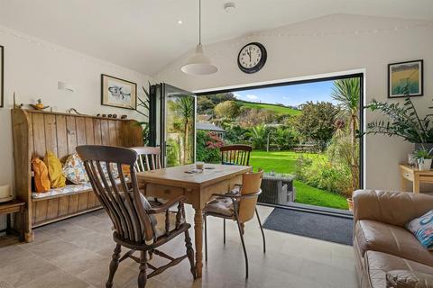 4 bed property, in Torcross, £650,000