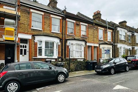 2 bed property, in Steele Road, £340,000