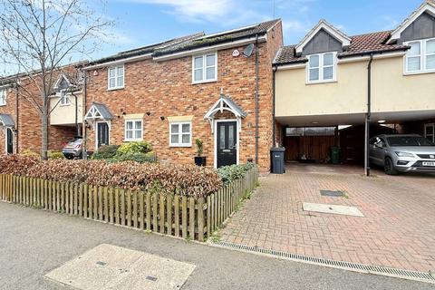 3 bed property, in Panfield Lane, £350,000