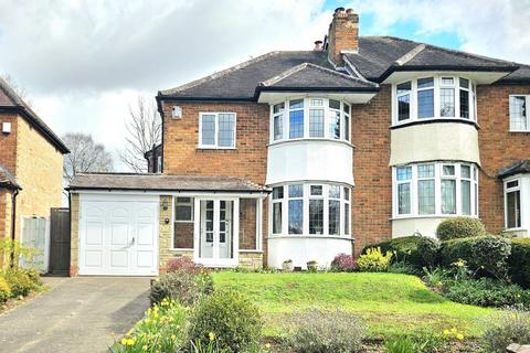 3 bed property, in Darnick Road, £400,000
