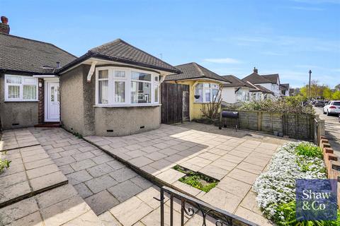 3 bed property, in Albemarle Avenue, £560,000