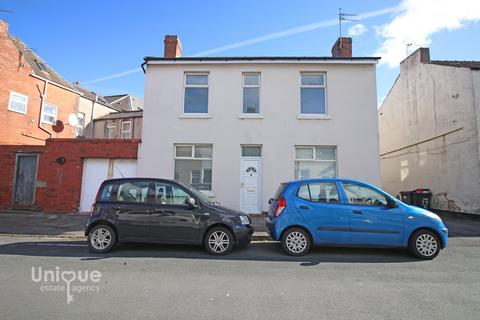 4 bed property, in Styan Street, £149,500