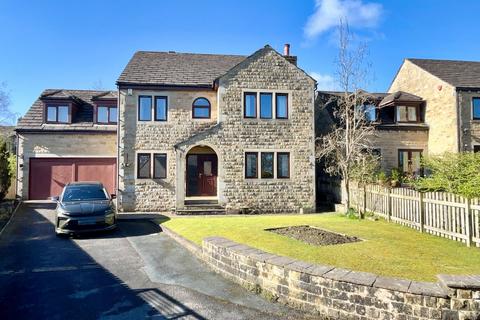 5 bed property, in Ghyll Drive, £575,000