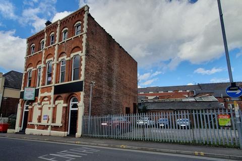 Studio, in 1 Freer Street, £200,000