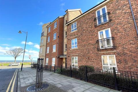 2 bed property, in Sea Winnings Way, £139,500