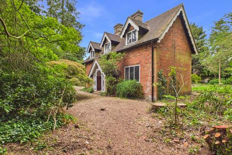 4 bed property, in South Park Crescent, £1,500,000