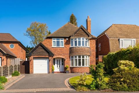 3 bed property, in Yewhurst Road, £700,000