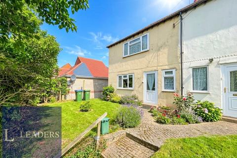 3 bed property, in Swan Street, £240,000