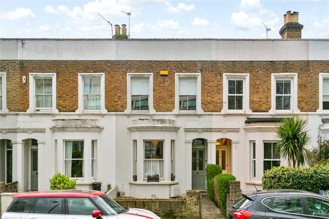 3 bed property, in Waldegrave Road, £900,000