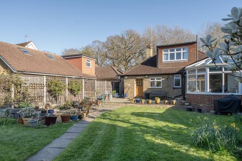 3 bed property, in Ashford Road, £700,000