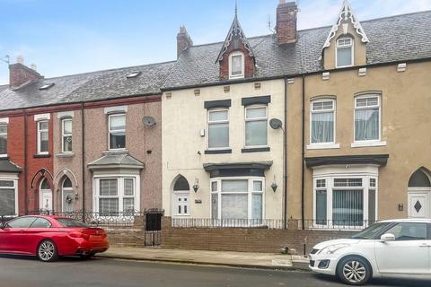 4 bed property, in Collingwood Road, £85,000